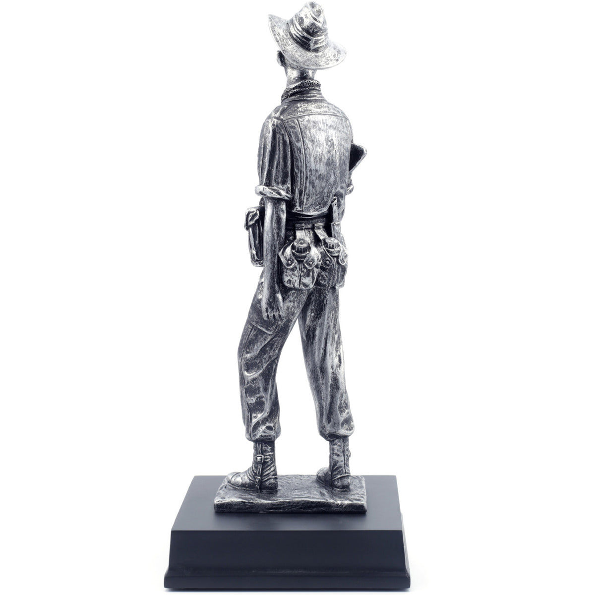 The sensational limited edition reproduction of 'The Silver Soldier' figurine is now available. Originally created for the Second Battalion, The Royal Australian Regiment (2RAR), this exquisite figurine captures the essence of a 2RAR soldier through the ages, as well as all soldiers who served in Malaya. www.moralepatches.com.au