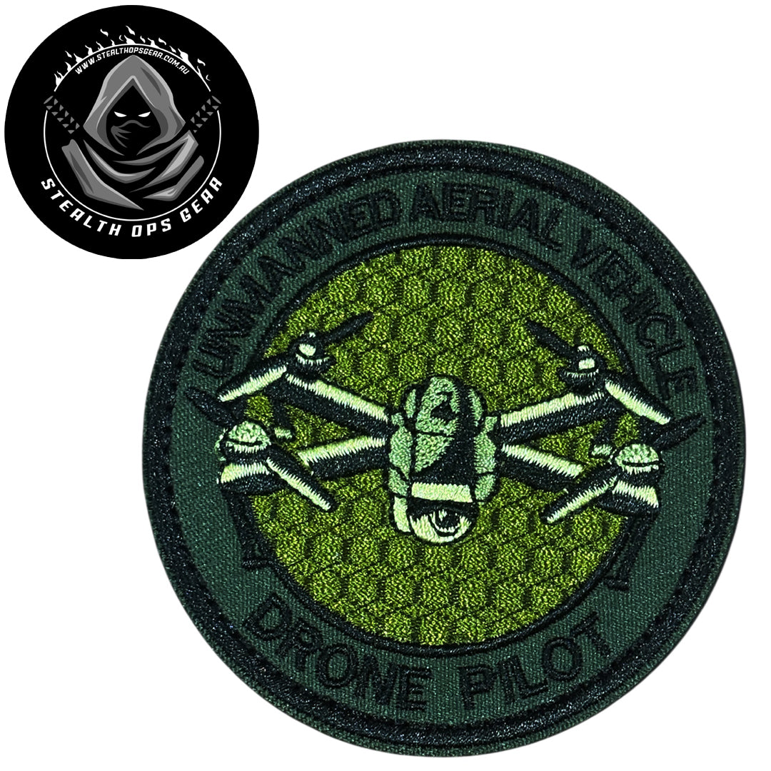 Unleash your creativity with the Drone Pilot Green Embroidery Patch Hook & Loop Stealth Ops Gear! Measuring 8cm and featuring a beautifully embroidered design and secure hook & loop backing, this patch is a must-have for any collector. www.moralepatches.com.au
