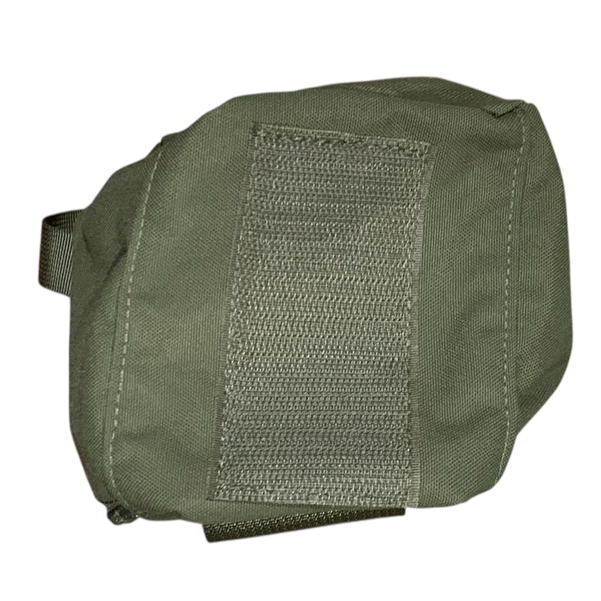 The Kilo Medic compartment pouch is designed to keep your medical supplies/gear organised and readily accessible in your pack when treating a patient. The pouch has centre Velcro hook strip on the rear to attach to a Velcro loop surface providing further modularity and customisation of your equipment for each mission. The pouch itself can hold various supplies such as IV access, airway or extra bandages and tourniquets. The pouch will collapse down to reduce bulk when empty. www.moralepatches.com.au