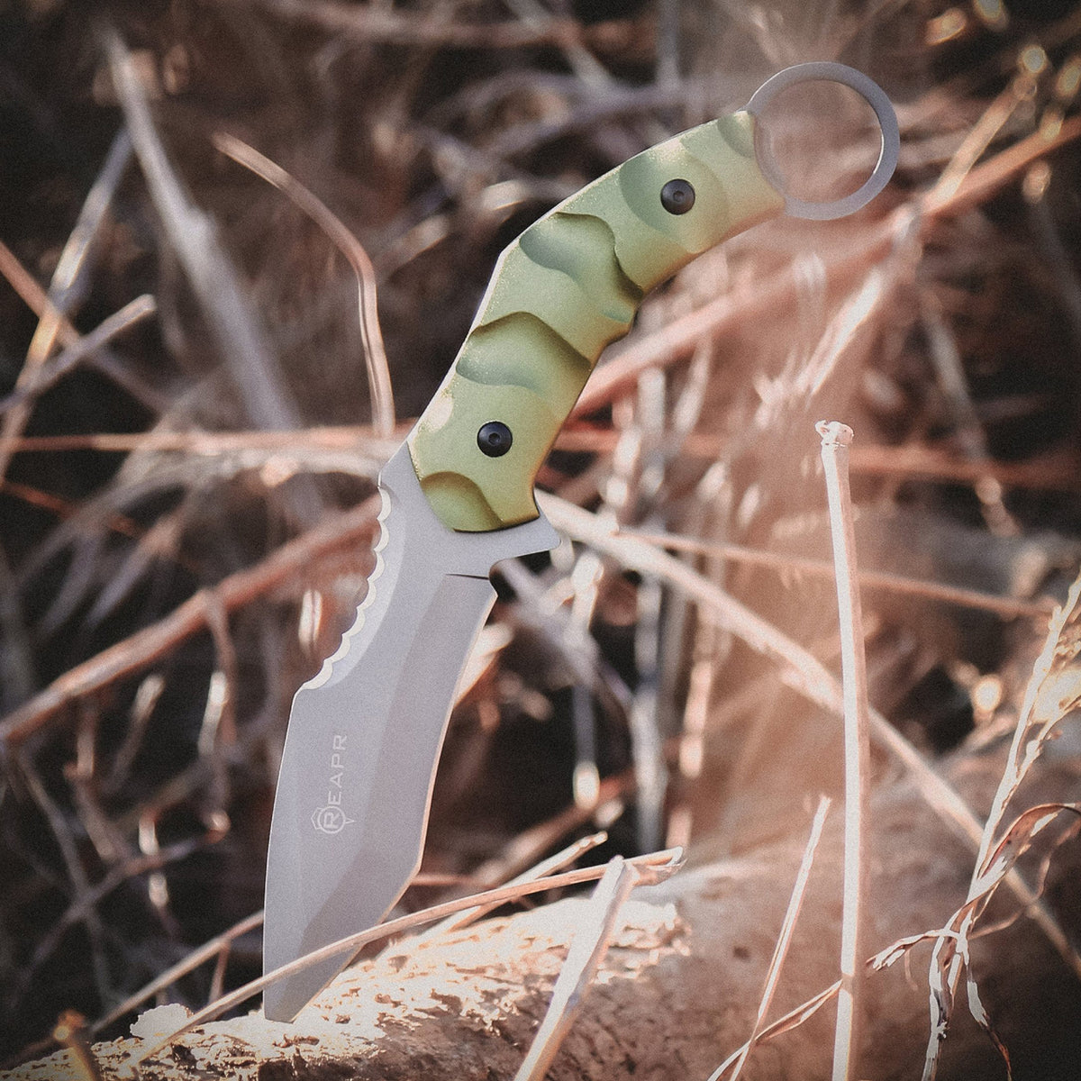 This impressive and stylish knife makes a truly effective survival and tactical tool. The REAPR 11010 SLAMR 4-3/4″ Fixed Blade Knife features a 4-3/4” 420 stainless steel blade with satin finish and a textured lightweight aluminum handle that provides a more secure grip and extra leverage. www.moralepatches.com.au