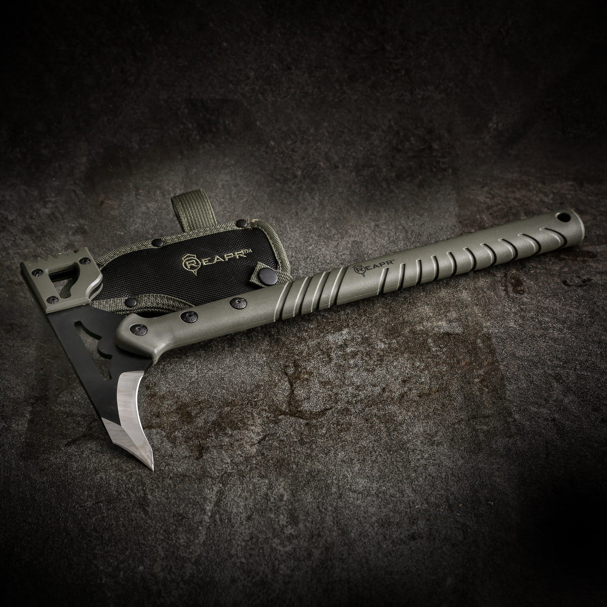 Channel your inner warrior with the superbly crafted Reapr Battle Hammer. The head features a destructive deep-milled hammer face that will demolish and pummel with ferocious efficiency as well as a sharp spiked blade for extreme piercing. www.moralepatches.com.au
