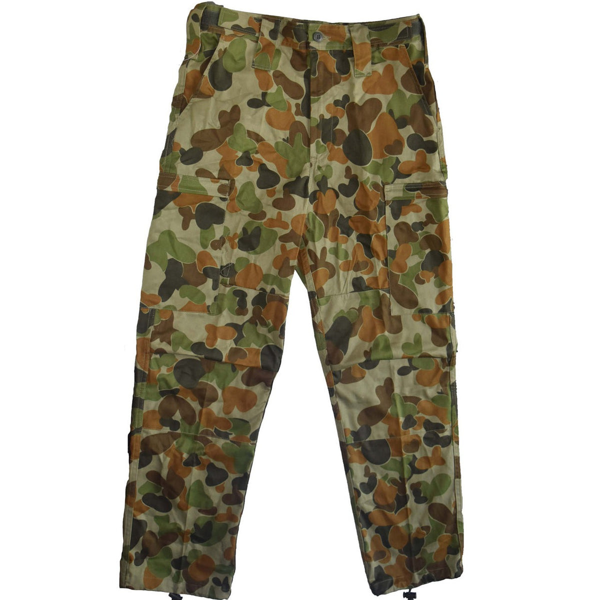 Auscam military pattern Field Trousers. Cargo pockets on legs with zips. Velcro adjustable waist with wide belt loops. Elastic trouser ties at the ankle. Colour: Auscam Material: 100% Cotton (cooler and more breathable wear, than poly blends) www.moralepatches.com.au