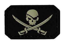 Pirate Skull PVC Patch, Velcro backed Badge. Great for attaching to your field gear, jackets, shirts, pants, jeans, hats or even create your own patch board. Size: 3x5cm