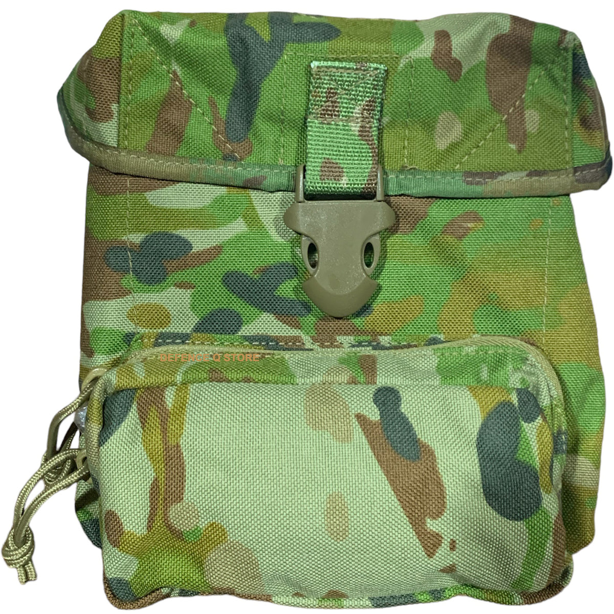 Experience the ultimate in convenience and durability with the AMCU MOLLE Minimi Pouch. Built to the same high standards as the standard issue Minimis, this pouch offers a lighter and stronger alternative that can easily be MOLLE mounted. www.moralepatches.com.au