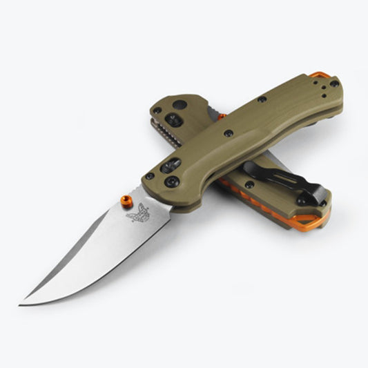 A lightweight and versatile mini variant to the Taggedout family of Hunt folders, Benchmade's new 15534 Mini Taggedout® blurs the lines between EDC and Hunt by performing just as brilliantly field dressing game as it does tackling tasks around the house.  www.moralepatches.com.au