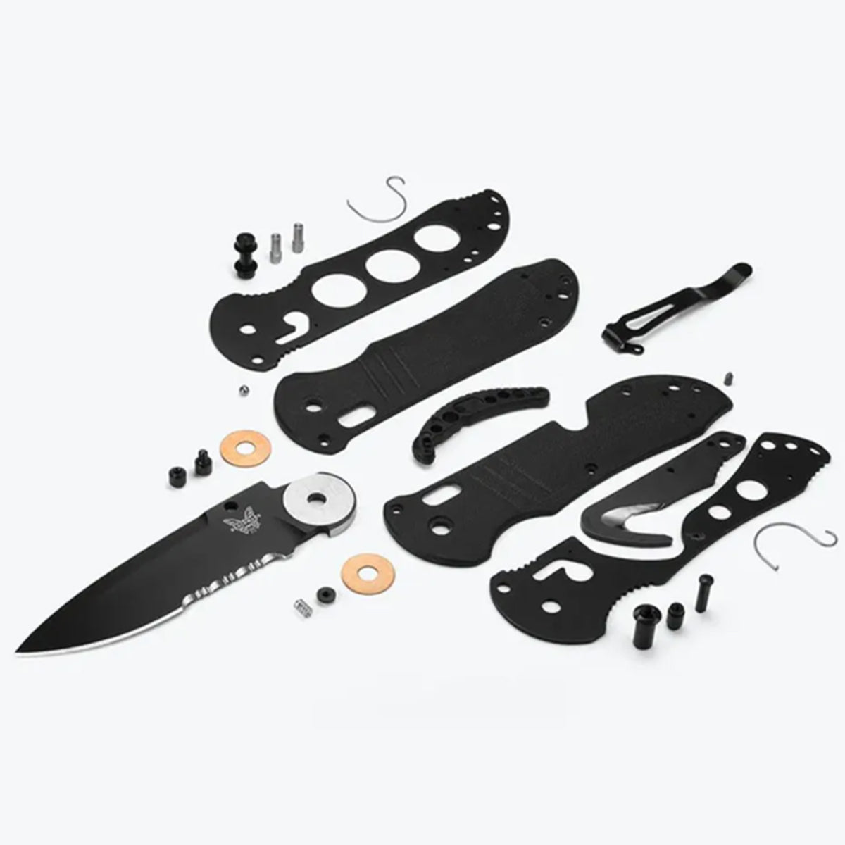 Designed for rescue and other mission objectives, Benchmade's 917 Triage model gives public safety workers the features they need, along with the best materials for their applications. Premium S30V stainless steel blade and integrated rescue hook, carbide glass breaker on pommel, and reversible tip-up black oxide deep-carry clip. Made in USA. www.moralepatches.com.au