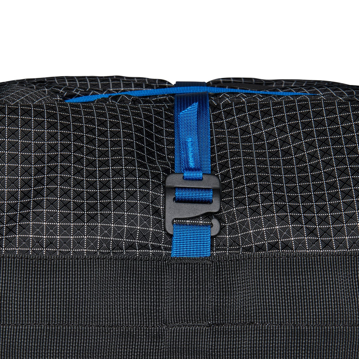 The smallest in the lineup, the Wall Hauler 40 is made using extremely durable TPU-coated body fabrics that can withstand the abuse of big wall climbing. The updated carry system is ergonomically designed with S-shaped shoulder straps. www.moralepatches.com.au