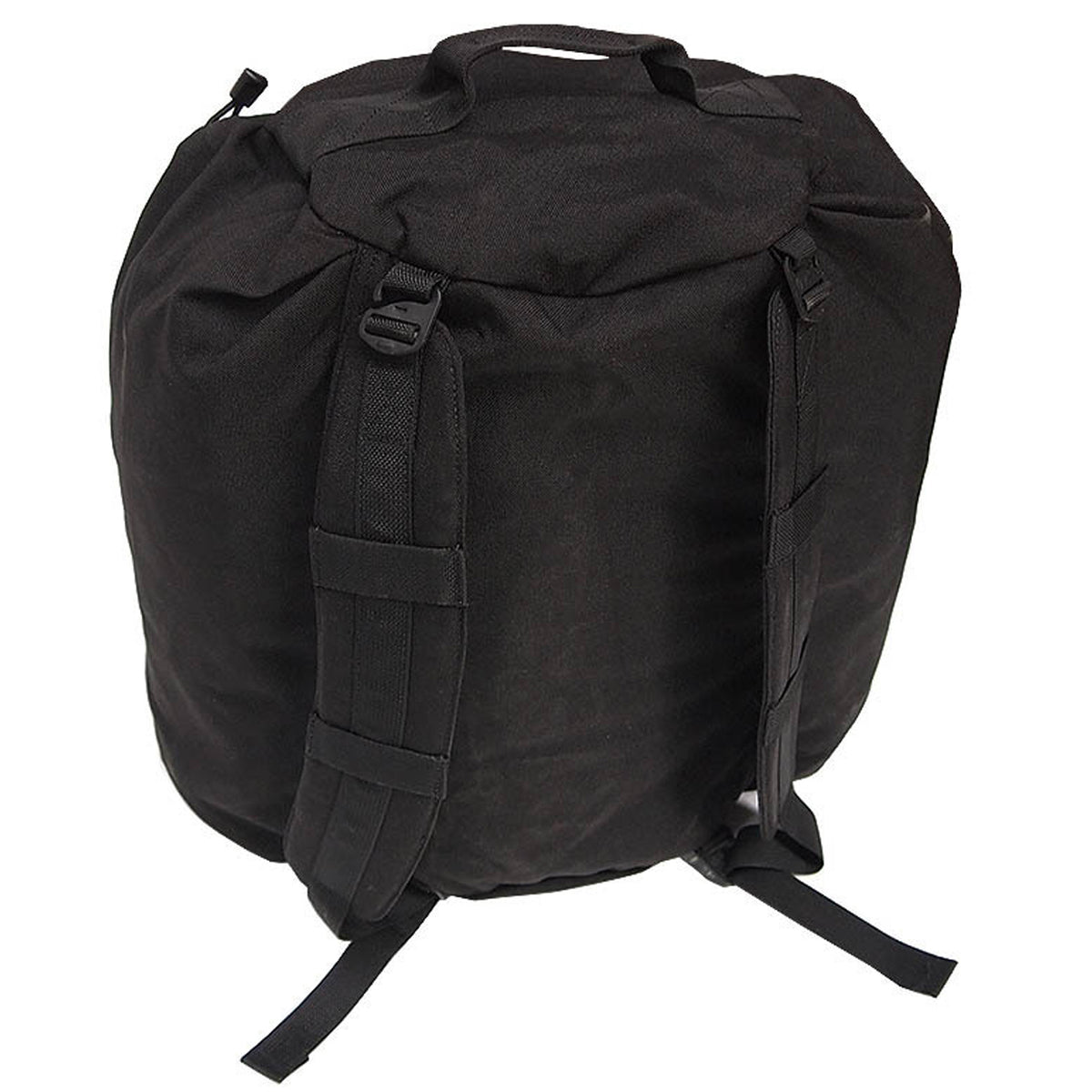 Constructed of heavy duty 1000 Denier Cordura, YKK #10 zips, Removable shoulder straps and "soft" seat belt carry straps for enhanced comfort and strength. Large main compartment with double zipped opening, two zipped side compartments. www.moralepatches.com.au