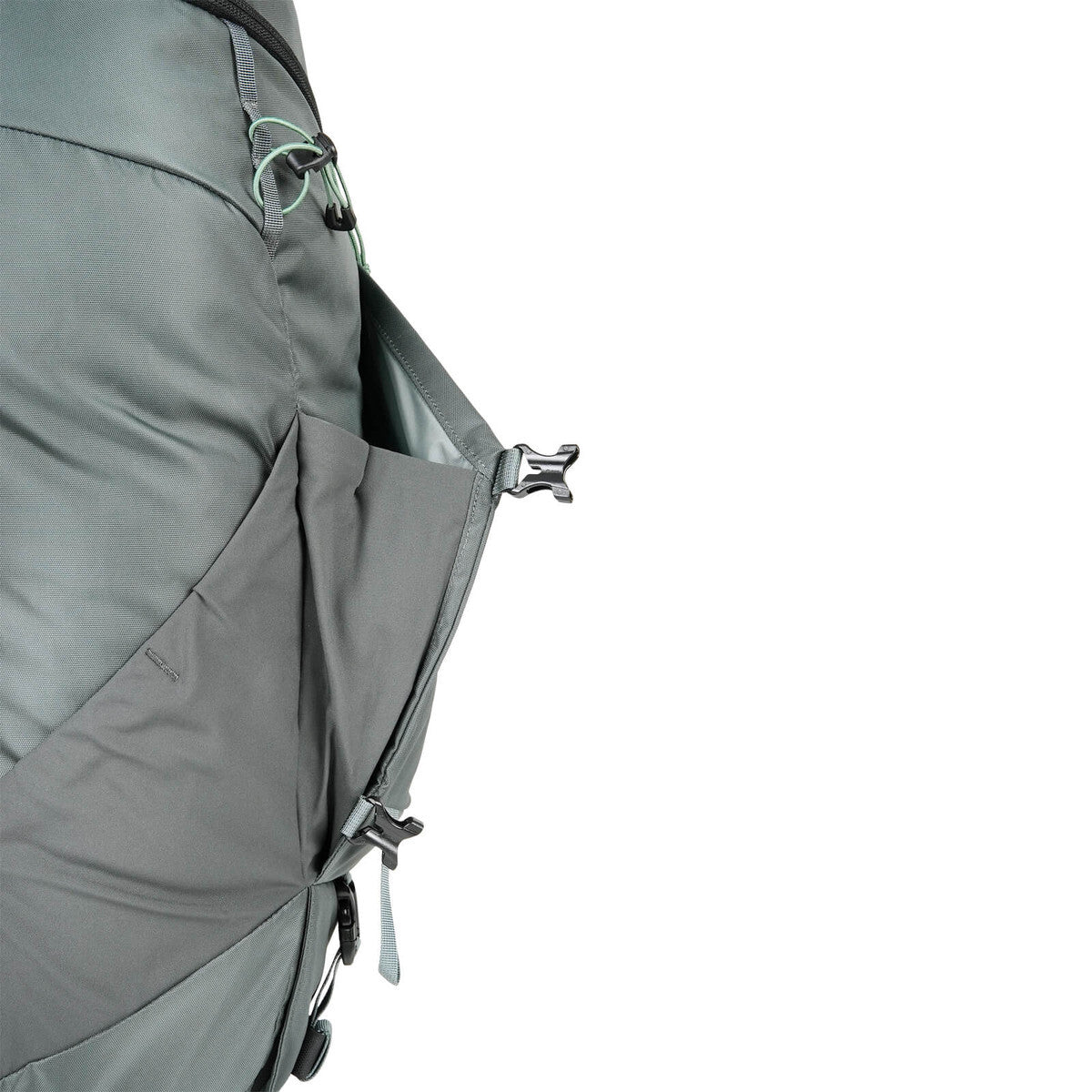 The COULEE 40 has been reimagined with bold day hikes and minimalist overnighters in mind. For those motivated more by having authentic encounters with nature than living in the lap of luxury, this hiking backpack’s organization-forward design offers just the right amount of room for essential gear - including a sleeping bag compartment. www.moralepatches.com.au