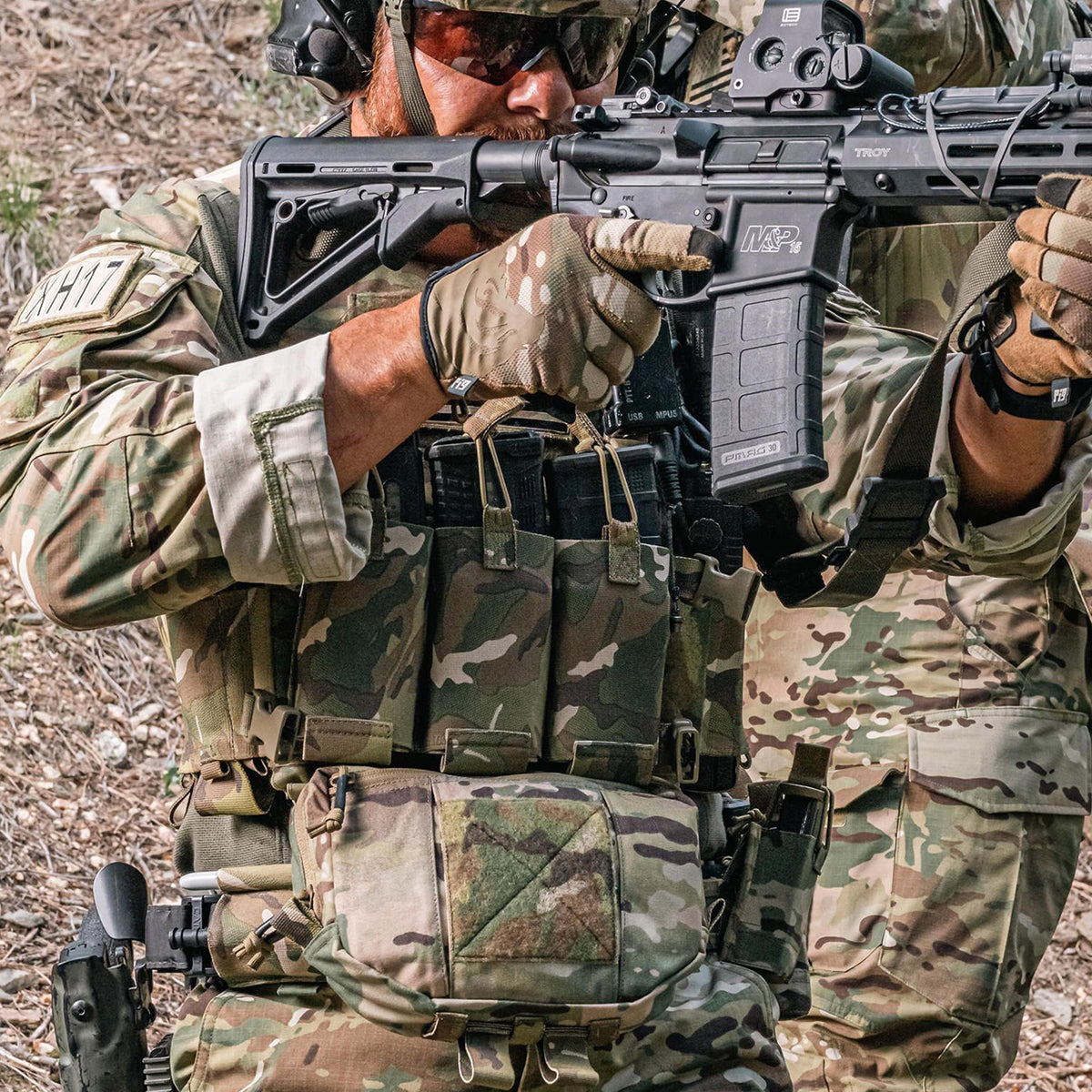 The All Singing All Dancing Bits & Stuff Pouch (ASAD B&S Pouch) is part of the versatile ASAD Velcro-In accessories range and provides you with a configurable pouch for additional plate carrier/chest rig mounted storage and organisational space. www.moralepatches.com.au zoom view