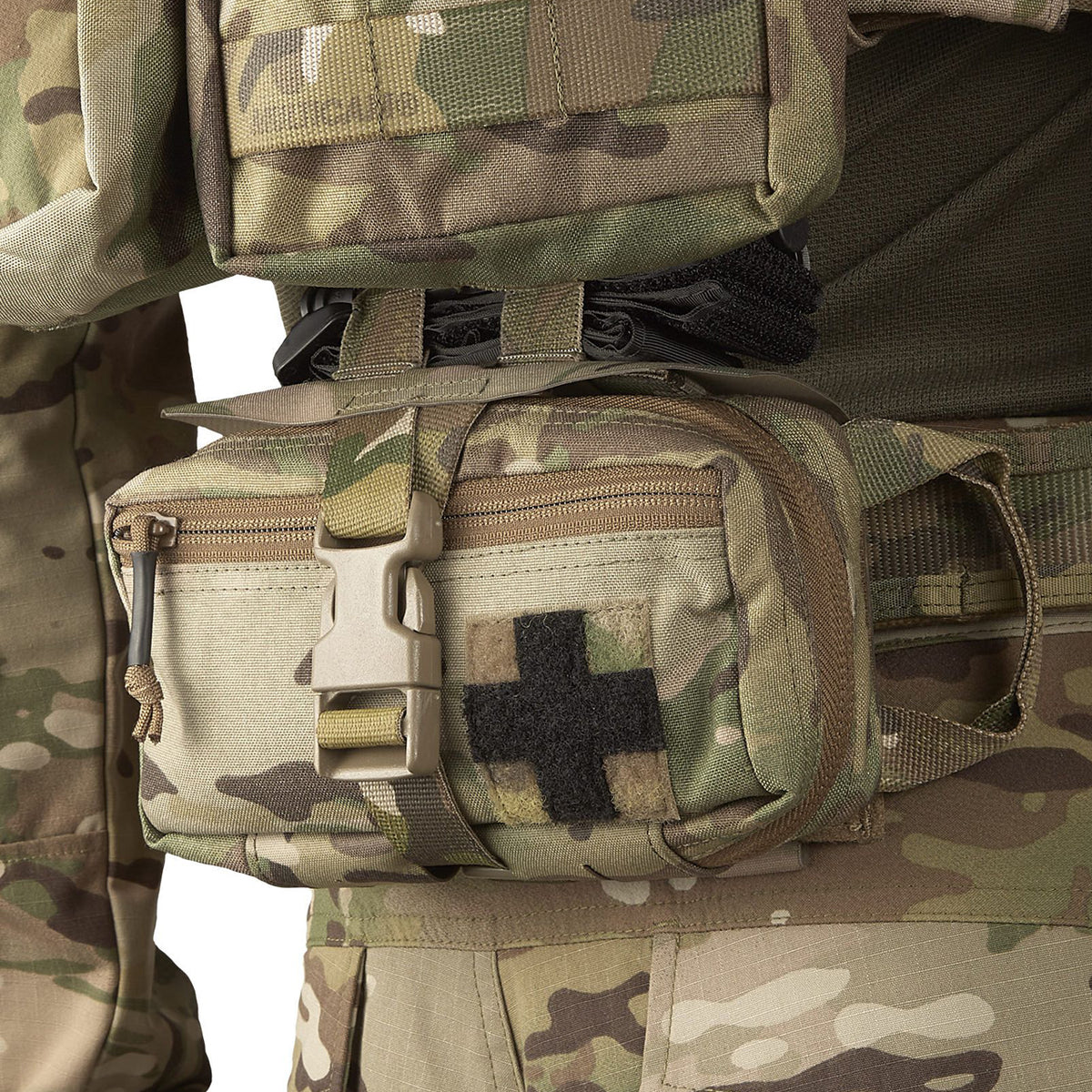 The Platatac HW Tear Away Med Pouch Horizontal (TAMPH) now features Blue Force Gear Ultracomp laminate, the pouch is an ambidextrous, horizontally mountable, compact, well laid out solution to store your individual first aid kit (IFAK) www.moralepatches.com.au