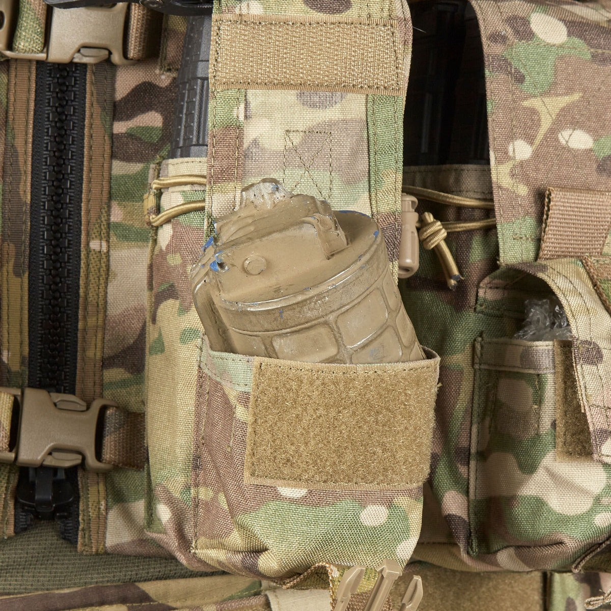 The PLATATAC VM load-bearing CAF MOD chest rig is an ambidextrous, general-purpose, no-frills, load carriage solution designed with flexibility and ease of use in mind.  It is designed to work as a standalone chest rig,or mounted to a plate carrier via quick release ITW clips. It features a large zipper in the middle for easy donning and doffing when wearing cold weather kit, or with armour. www.moralepatches.com.au where the army shops