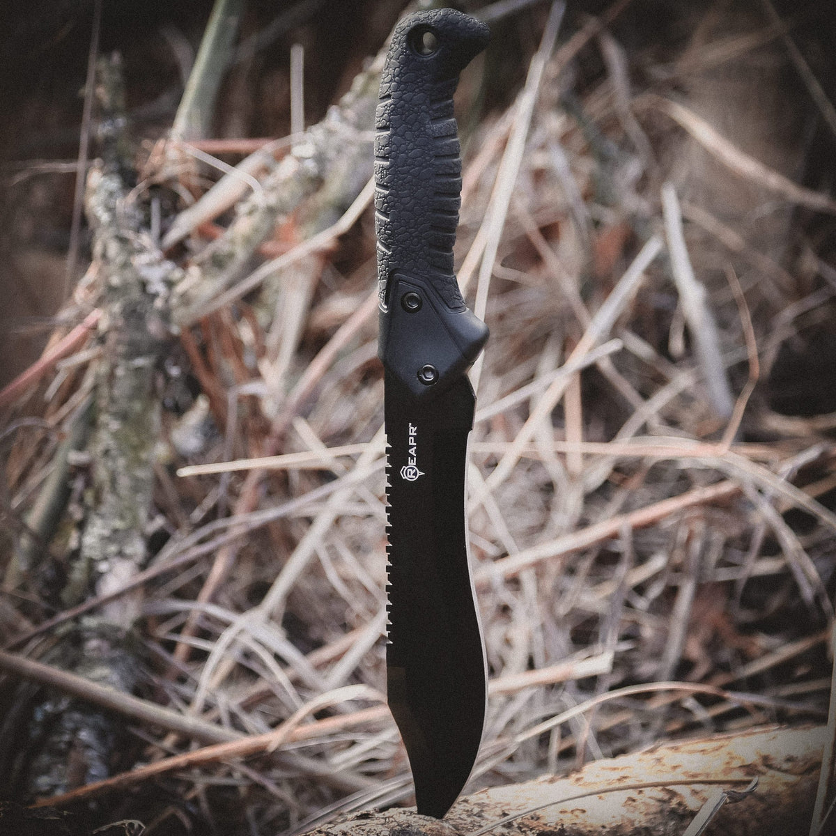 The REAPR 11001 TAC Bowie Knife is perfect for all your camping, hunting, tactical and survival needs. This tough and durable Bowie knife is great for hacking brush, peeling wood for tinder, dressing game, whittling branches and prepping food. This knife also gives you the upper hand tactically in any emergency. www.moralepatches.com.au