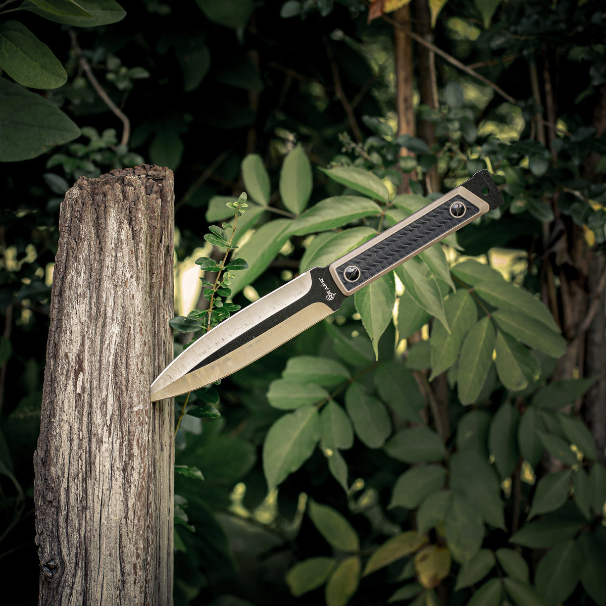Build your own survival spear with this dual purpose Versa Spear Dagger from Reapr. Simply remove the dagger handle with the included take-down wrench and use the included paracord to affix the spearhead to a shaft of your choice. www.moralepatches.com.au