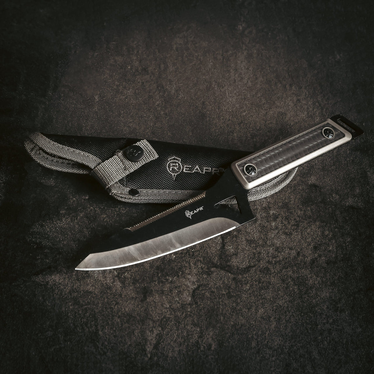 You get everything you need with the Reapr Versa Camp Knife. Born in the kitchen but raised in the wild, it’s tough, durable, and versatile. Whatever your campsite cutting needs, this knife can handle it. www.moralepatches.com.au
