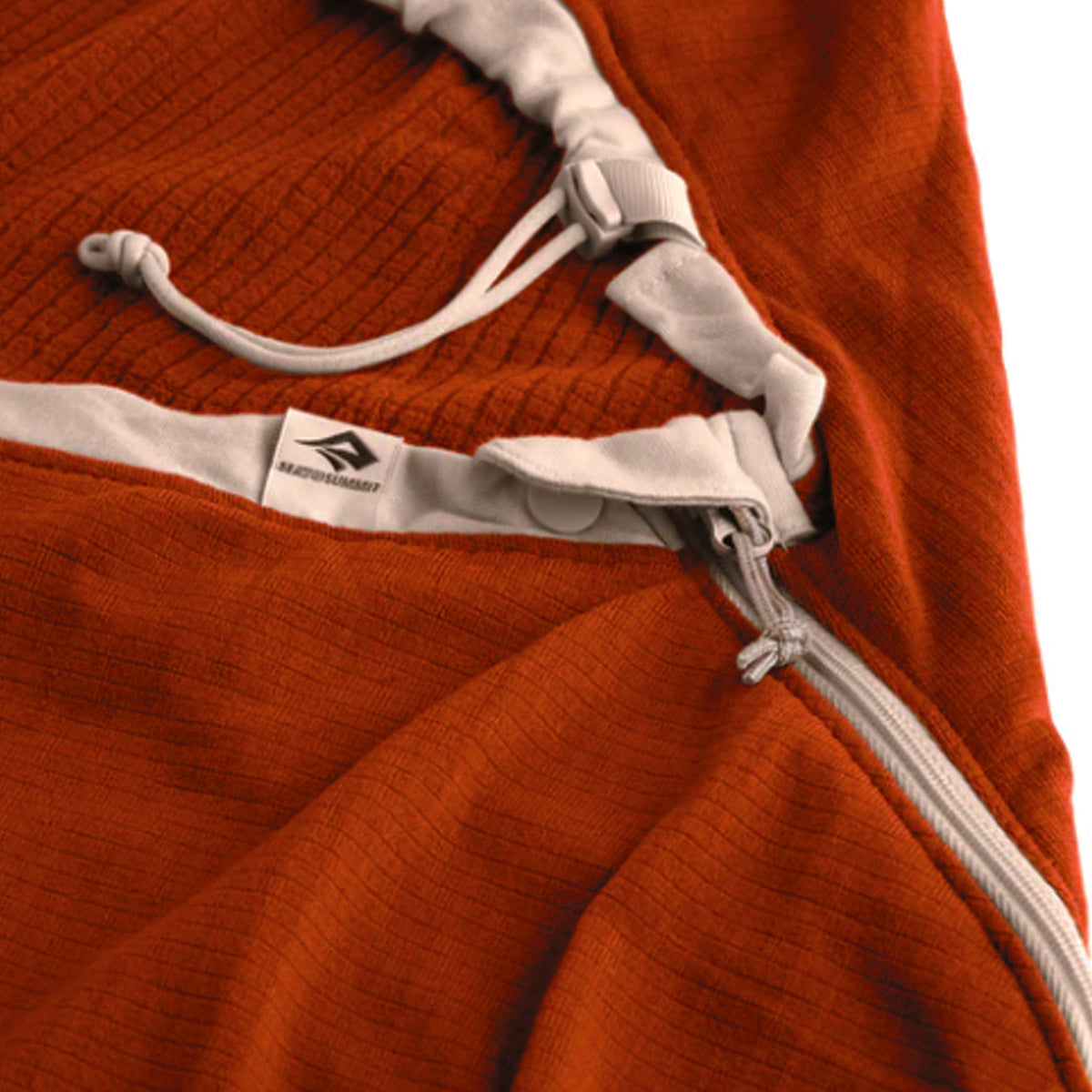 Boost your sleep system’s warmth with the Reactor Fleeceweight. Thermolite® hollow-core fibres and grid fleece trap and reflect body heat, adding up to 8°C|14°F with minimal weight. www.moralepatches.com.au