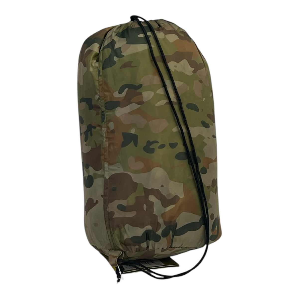 Stay warm and comfortable in the field with the AMCU Cadet Sleeping Bag, engineered for reliability in temperatures from +5 to 0 degrees. Built with a durable 190T multicam polyester shell and premium 175GSM microfibre fill, this bag delivers serious insulation without the bulk. www.moralepatches.com.au