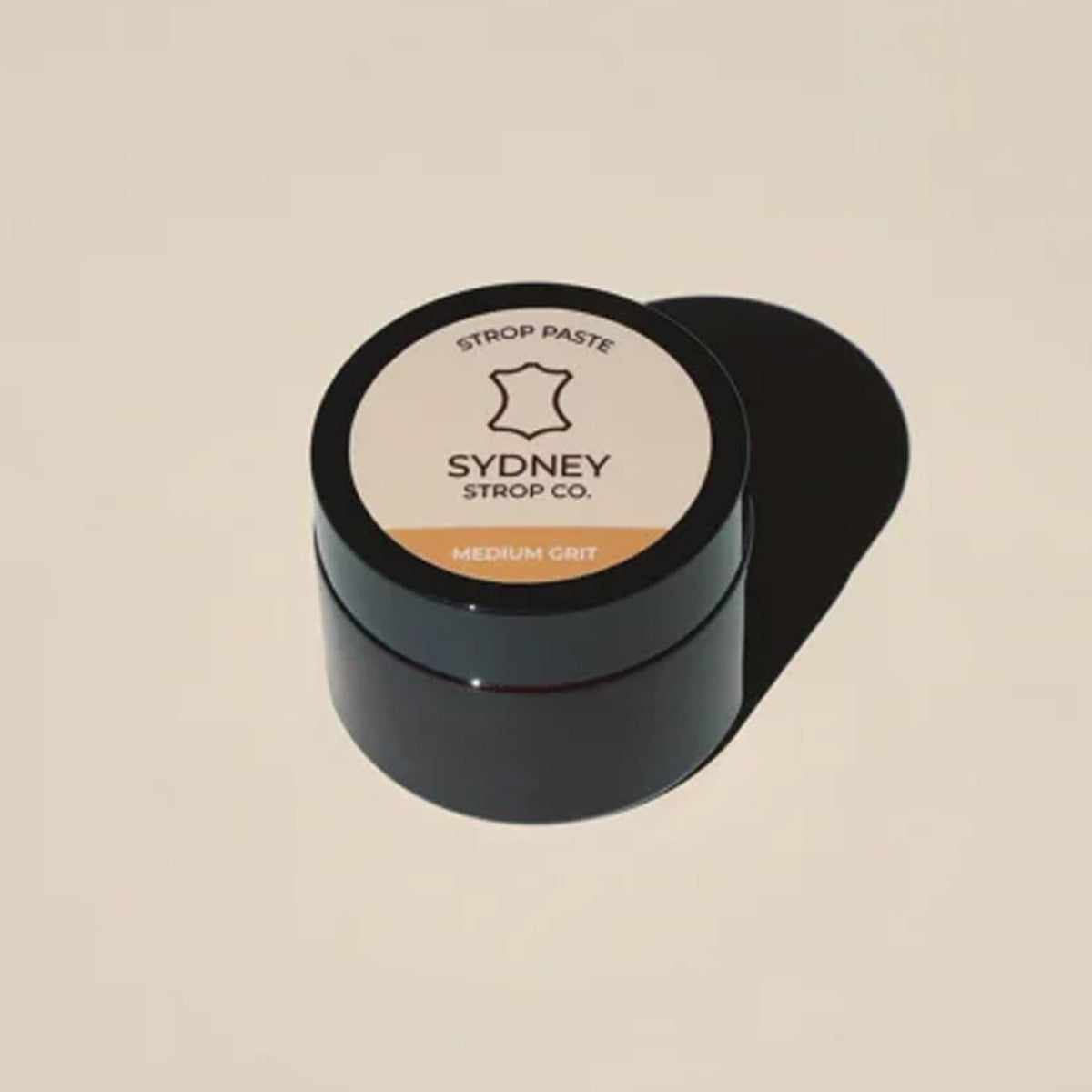 Whether you’re a professional chef, woodworker, barber, or an EDC enthusiast, this stropping paste is an essential addition to your sharpening toolkit. It’s easy to apply and engineered for consistent performance, helping remove micro-burrs and refine the edge for optimal cutting precision. www.moralepatches.com.au