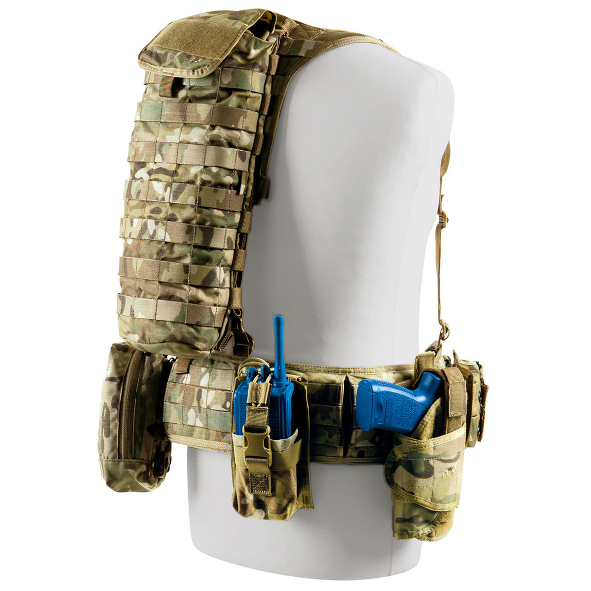 Go full capacity for your hydration needs with the Tasmanian Tiger Tactical Bladder Pouch 3LT - designed to securely and safely store up to 3 L of water and equipped with Universal MOLLE for easy attachment. Take your thirst-quenching to the next level! www.moralepatches.com.au multicam on equipment