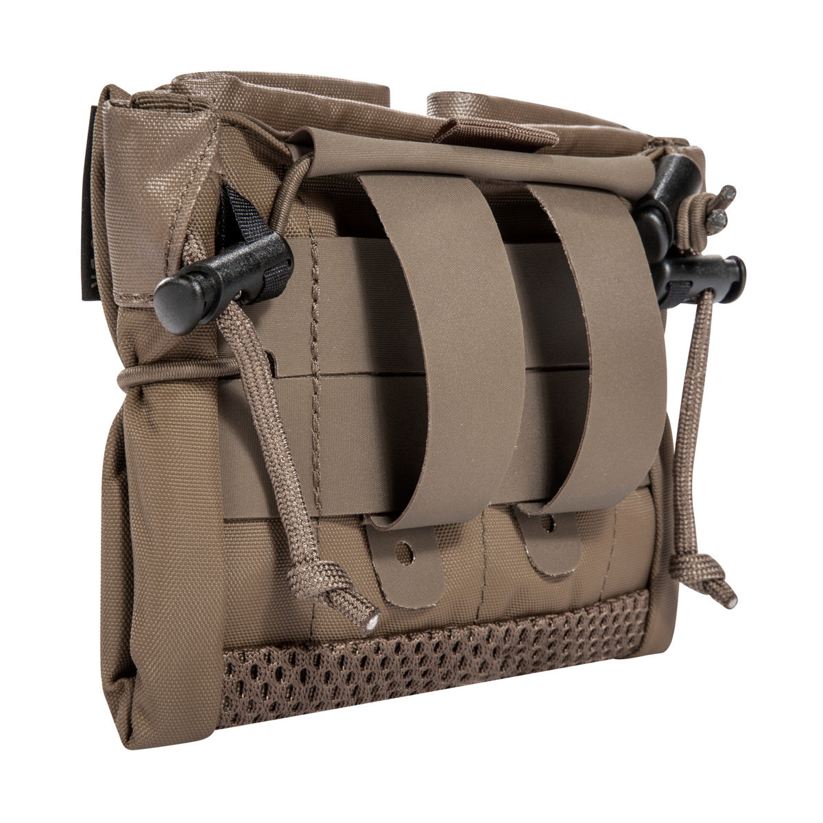 Small foldable depot bag for empty magazines or other utensils. With mesh bottom for quick water drainage. Inside there is a fastening possibility for a M4 magazine pouch or two pistol magazines. The Dump Pouch can be operated even when it is folded. www.moralepatches.com.au