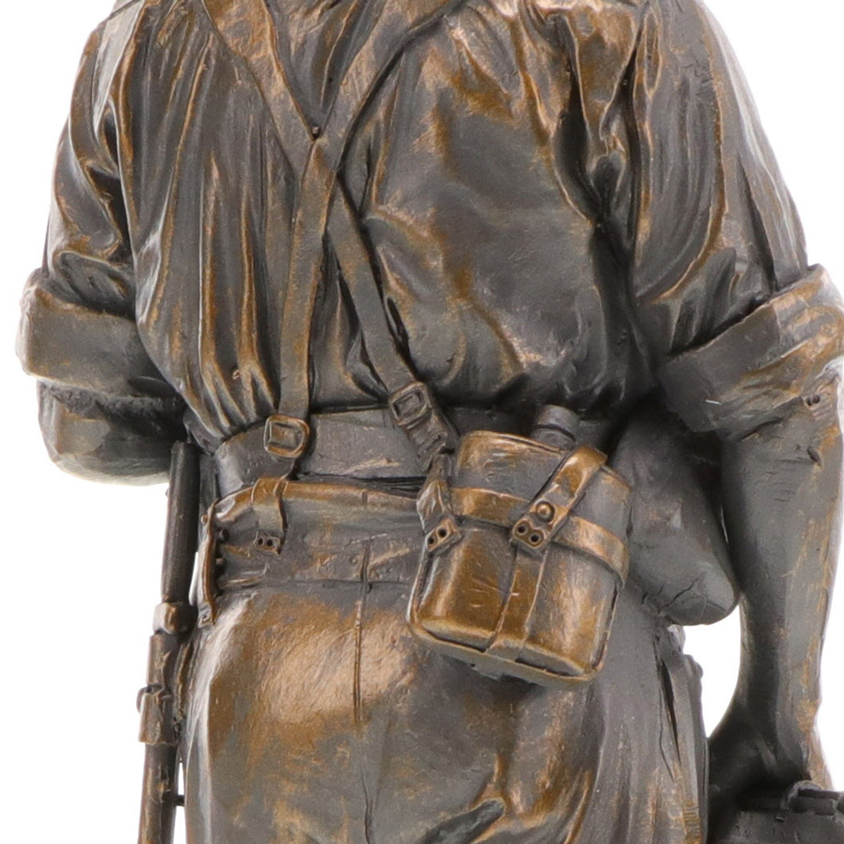 During the Second World War, Australian troops saw service in the hot climates of the Middle-Eastern and Pacific theatres. By 1942, soldiers were being issued with uniforms that were better suited to these regions. Lightweight khaki cotton drill shirts and shorts offered relief from the heat in the desert and jungle. www.moralepatches.com.au