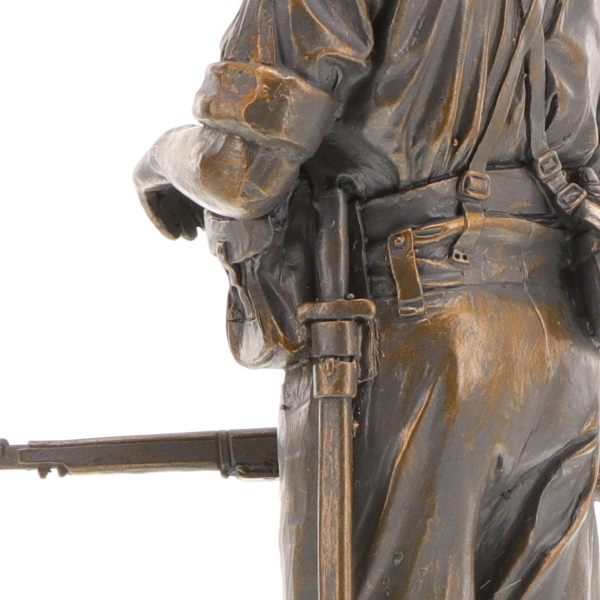 During the Second World War, Australian troops saw service in the hot climates of the Middle-Eastern and Pacific theatres. By 1942, soldiers were being issued with uniforms that were better suited to these regions. Lightweight khaki cotton drill shirts and shorts offered relief from the heat in the desert and jungle. www.moralepatches.com.au