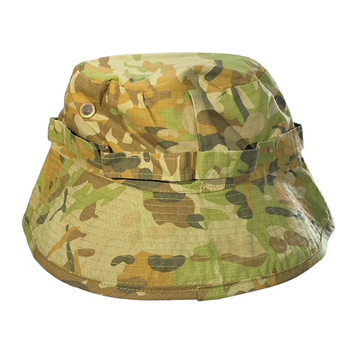 Constructed of airy canvas fabric, Giggle Hat AMCU boasts a rugged drawstring with cord, a double-layer brim, and an updated style featuring a broader brim. Weighing 80g. It's lightweight yet strong and designed for all-weather adventure wear. Look good and feel confident with Giggle Hat AMCU. www.moralepatches.com.au