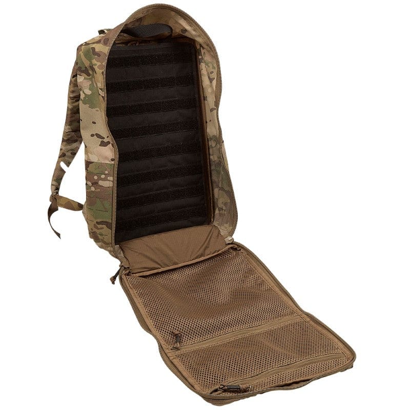 The Platatac Spur MSM 24 Day Pack is the larger of the two Spur MSM packs and boasts most of the same features as well as a larger carrying capacity. It features two zippered admin pockets on the front panel, two internal mesh zippered pockets. www.moralepatches.com.au