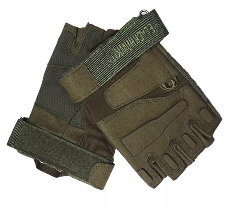 One Size Fits Most from small to large, definitely not XL or above. The velcro tightener helps keep everything firm as we put this through a rough 2 day combat test.  Great set of gloves for Military, cadets, scouts, hiking, hunting, outdoor sports or riding a motorbike.  Heavy duty  Adjustable velcro  Anti-slip material in the palm for better grip  Reinforced carbon fibre knuckle area  Light weight  Breathable fabric