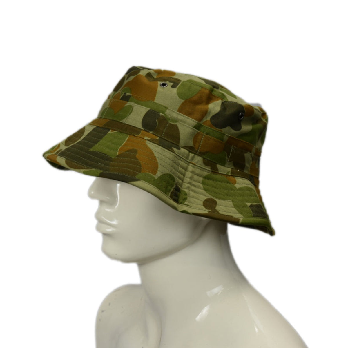 Army style giggle hat with loops on the side to add camouflage or pins.  Colour: Auscam  Material: 100% Cotton  Size:  56-S  58-M  60-L  62-XL