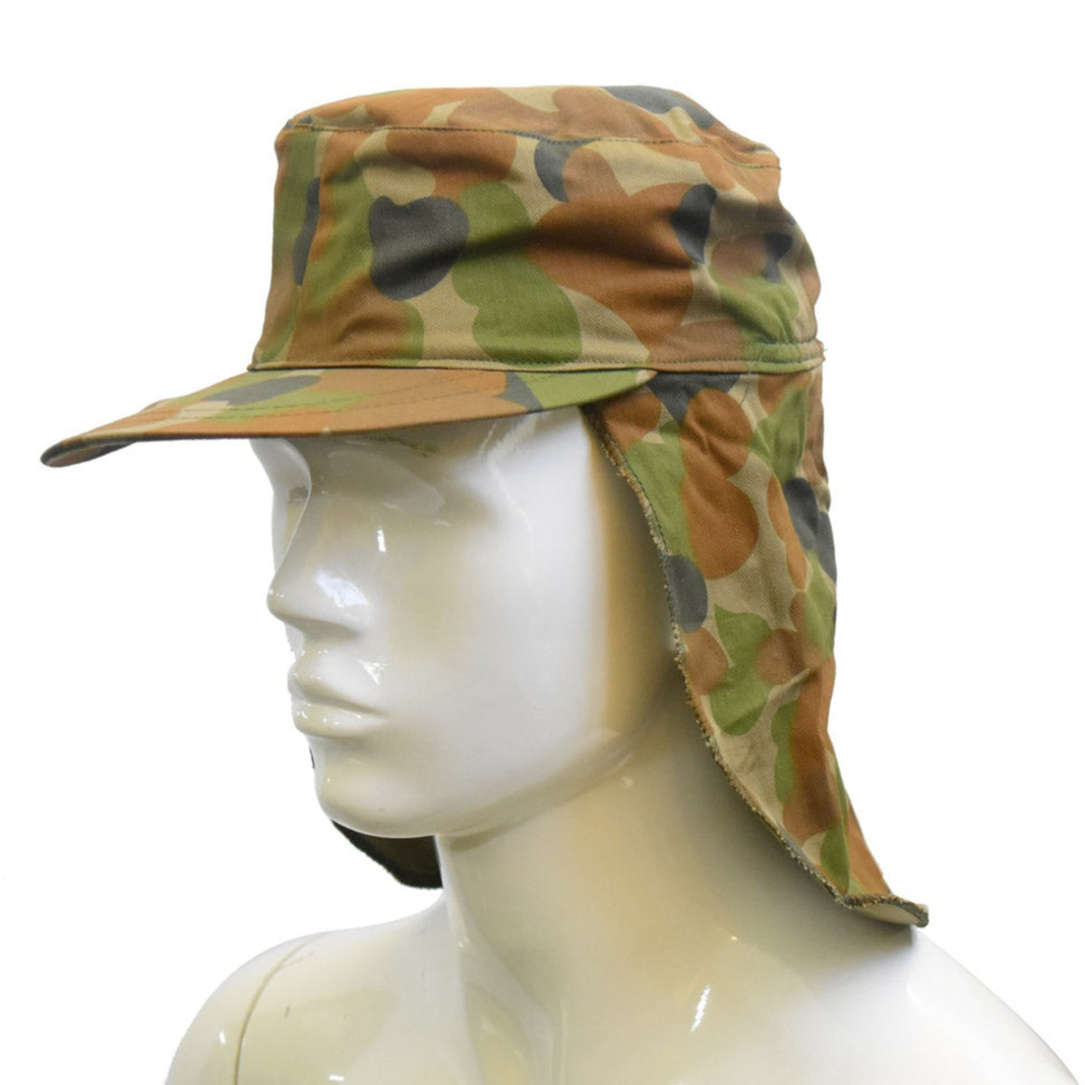 Foreign Legion style with large neck sun flap.  Colour: Auscam  Material: 100% Cotton  Size:  56 S  58 M  60 L  62 XL
